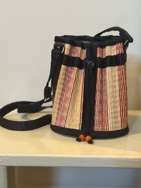 Saraye Cambodian Tatami Style Handwoven Purse with Black Trim - Natural & Red